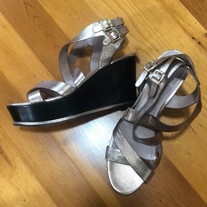 Vince Camuto Rose gold platform sandals size 10